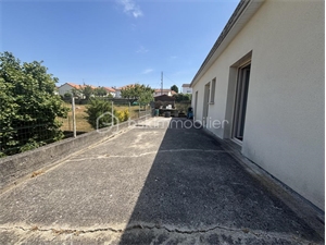pavillon à la vente -   79200  PARTHENAY, surface 86 m2 vente pavillon - UBI479041103